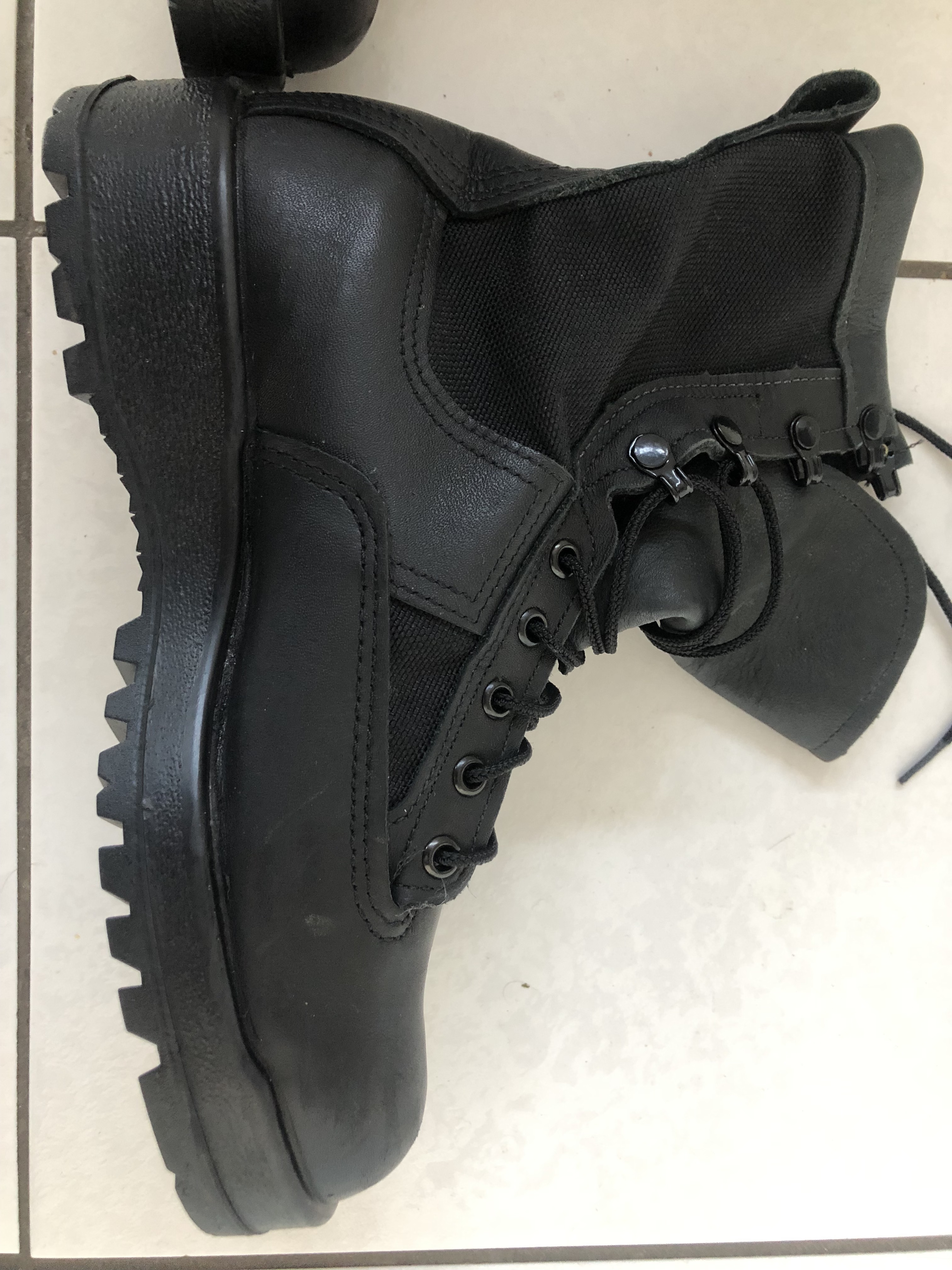 Belleville Combat boots size 5 and size 6.5 - Sales and Wants - Air ...